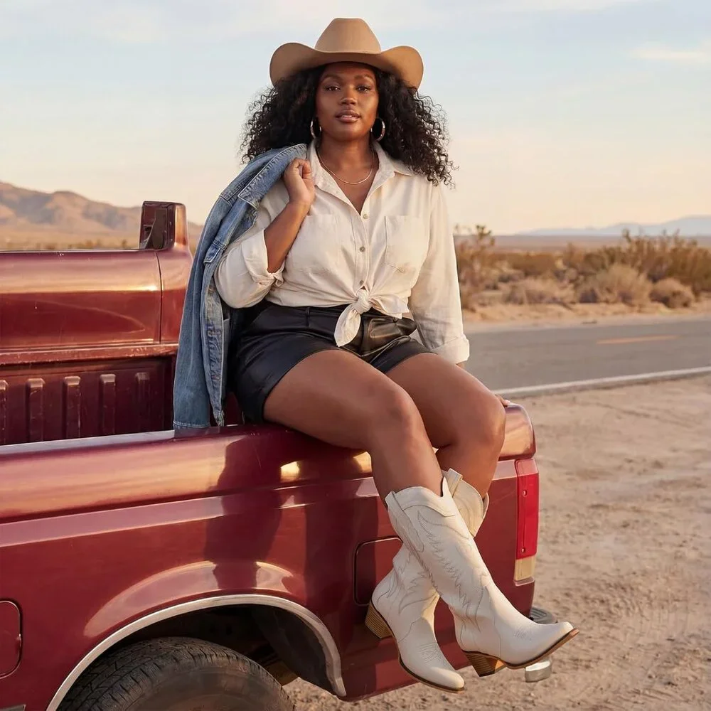 Women's White Cowgirl Boots with Pointed Toe Mid Calf Chunky Heel Snip Toe - Picture 3 of 6